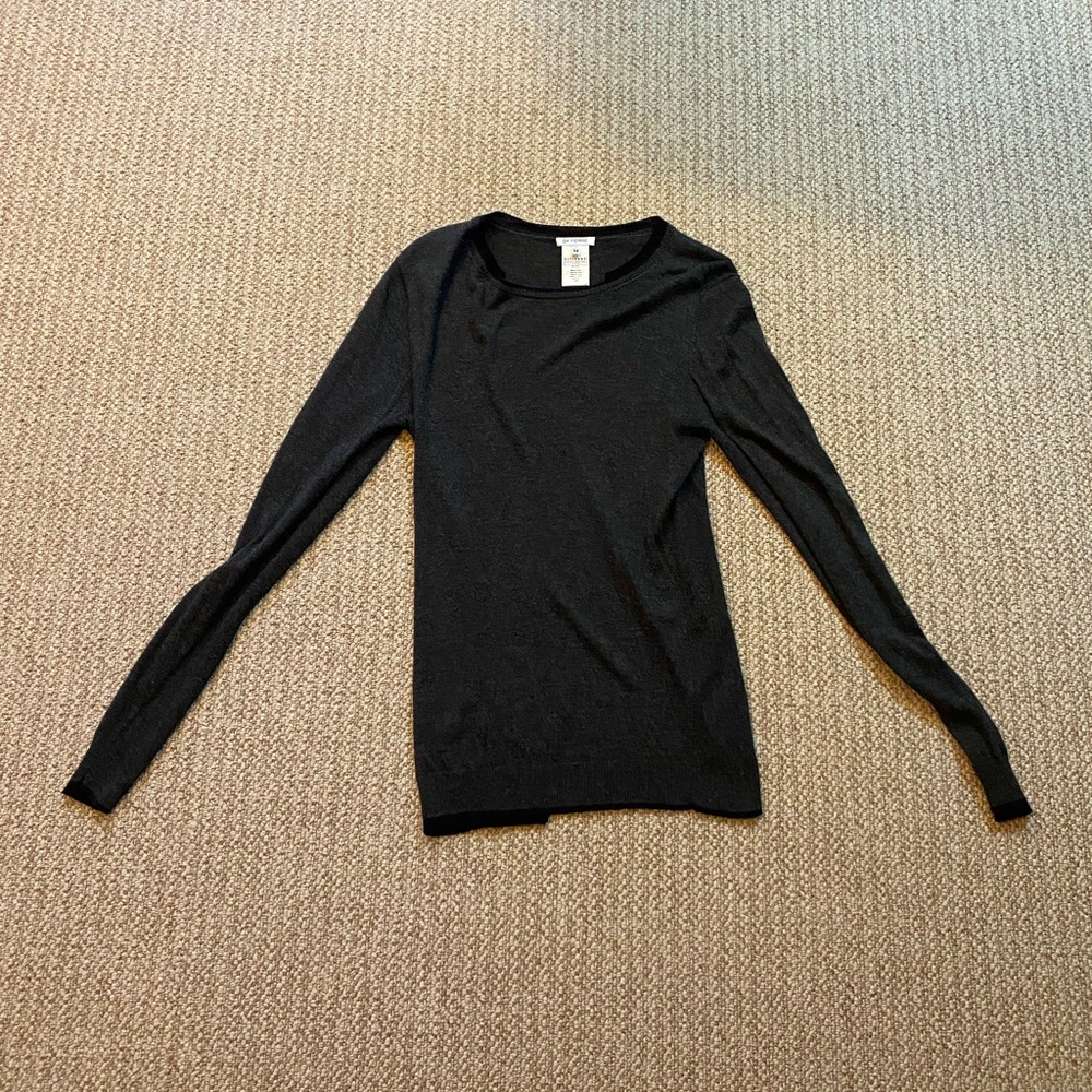 GF Ferre Gray and Black Sweater Size M